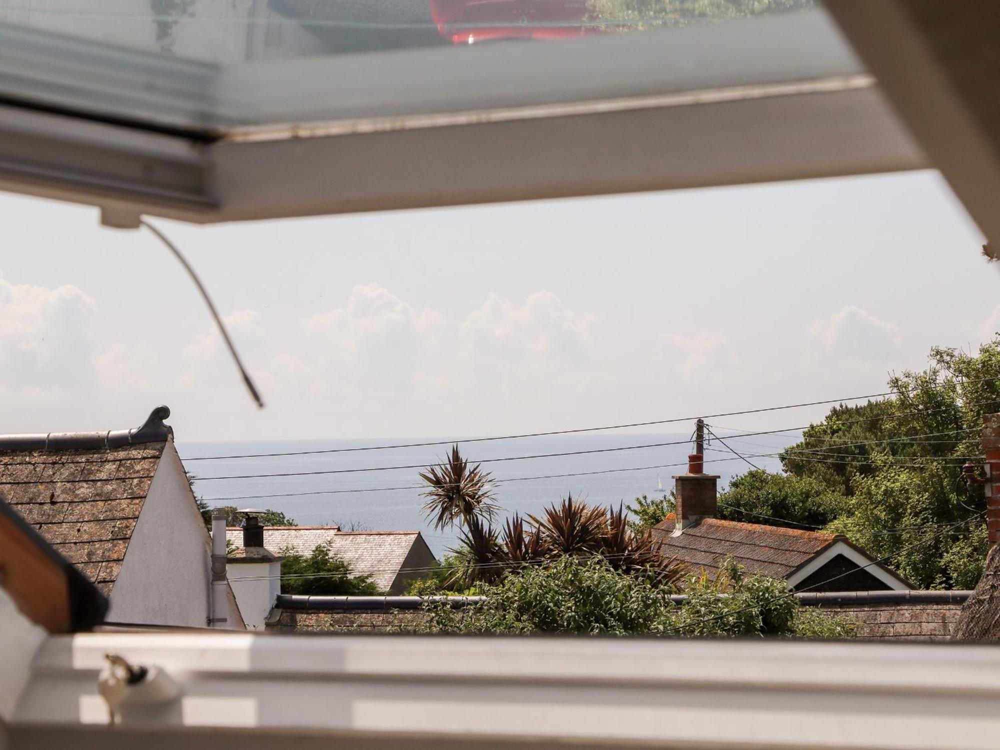 The Attic Apartment Helston Exterior photo